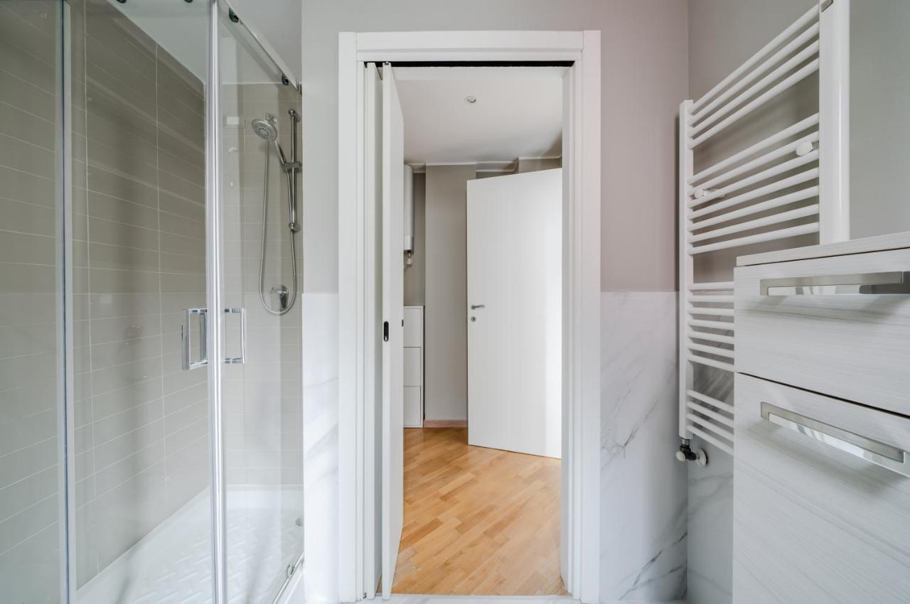 Amazing Milan Loft - 350 M Far From Dateo Station Buitenkant foto