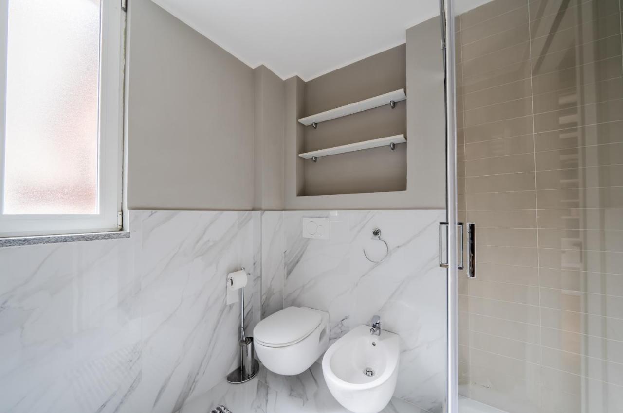 Amazing Milan Loft - 350 M Far From Dateo Station Buitenkant foto